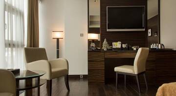 Двухместный номер Делюкс с 1 кроватью в Гостинице International Hotel Sayen